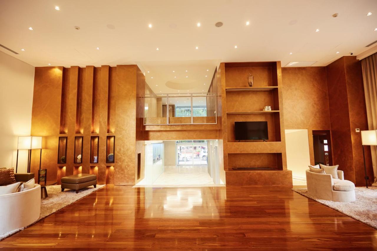Grand Brizo Comahue Hotel เนวเก็น ภายนอก รูปภาพ