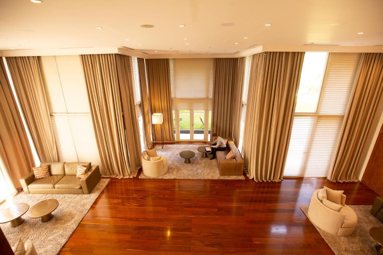 Grand Brizo Comahue Hotel เนวเก็น ภายนอก รูปภาพ