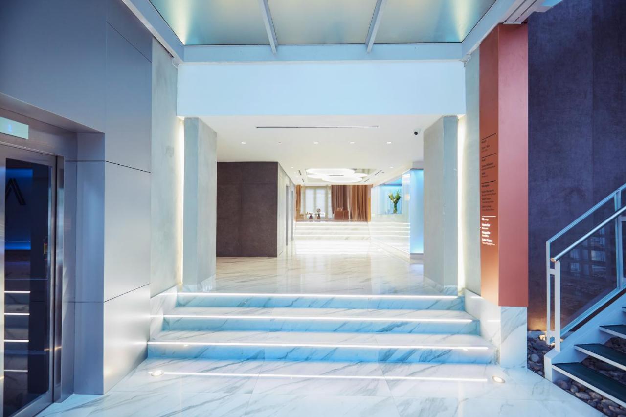 Grand Brizo Comahue Hotel เนวเก็น ภายนอก รูปภาพ