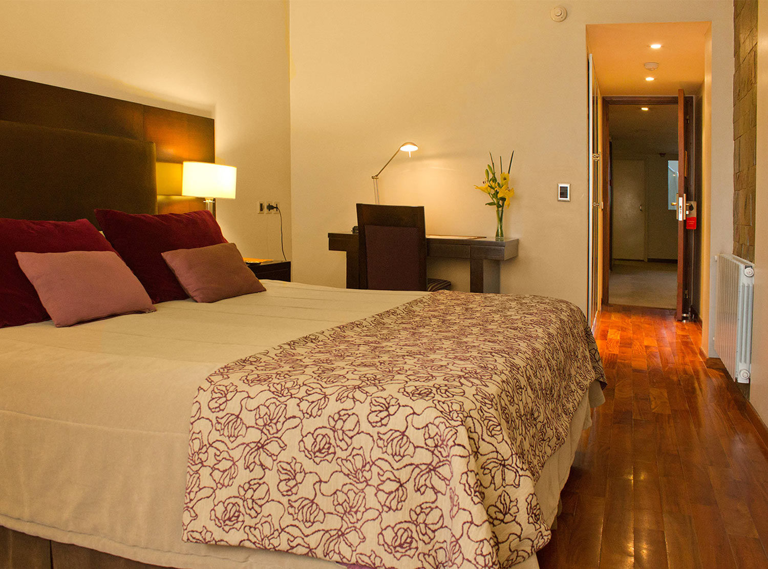 Grand Brizo Comahue Hotel เนวเก็น ภายนอก รูปภาพ